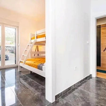 Villa La Merion Starigrad Paklenica