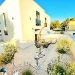 La Merion Villa